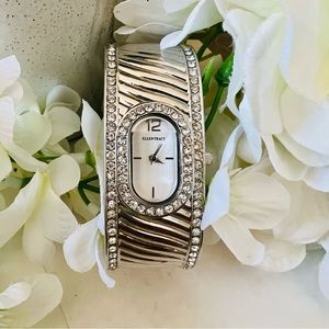 NEW Ellen Tracy Silver Cuff Watch